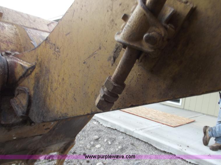 image for item C2114 Caterpillar 963 track loader