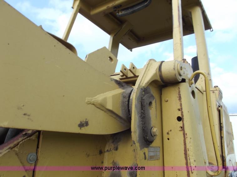 image for item C2114 Caterpillar 963 track loader