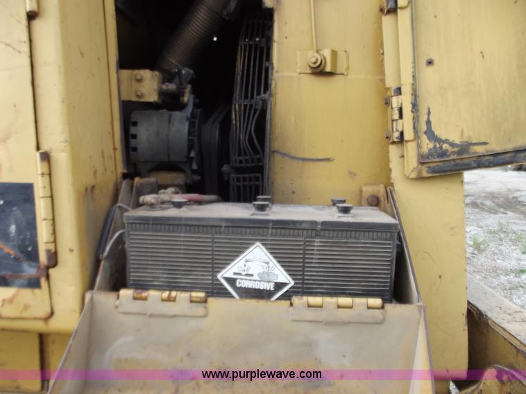 image for item C2114 Caterpillar 963 track loader