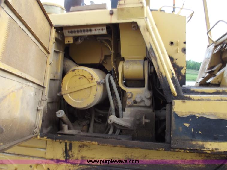 image for item C2114 Caterpillar 963 track loader