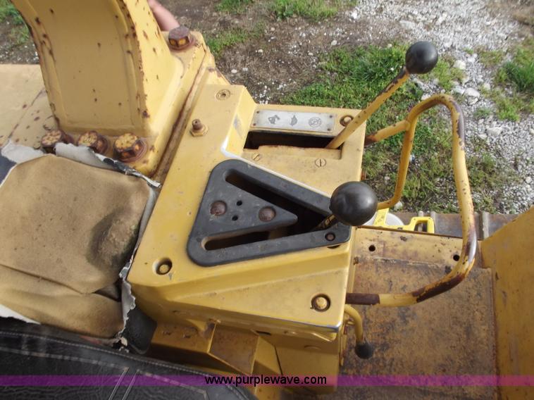 image for item C2114 Caterpillar 963 track loader