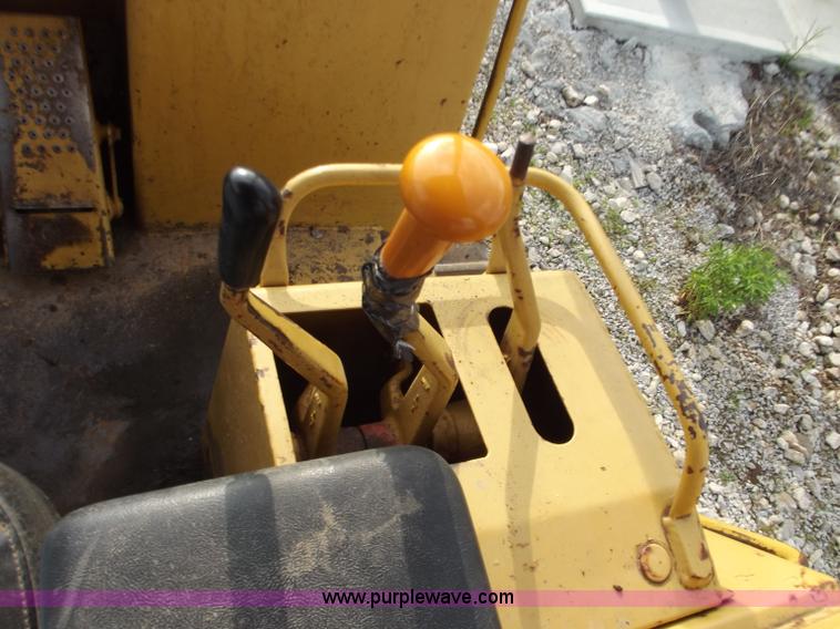 image for item C2114 Caterpillar 963 track loader