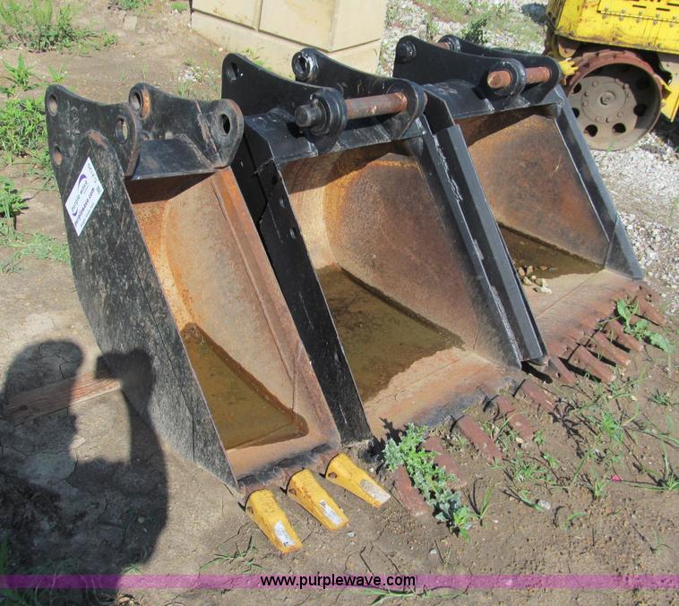 image for item C2120 (3) buckets that fit Caterpillar 420D backhoe