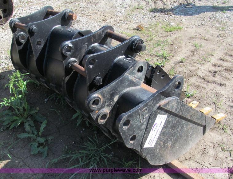 image for item C2120 (3) buckets that fit Caterpillar 420D backhoe