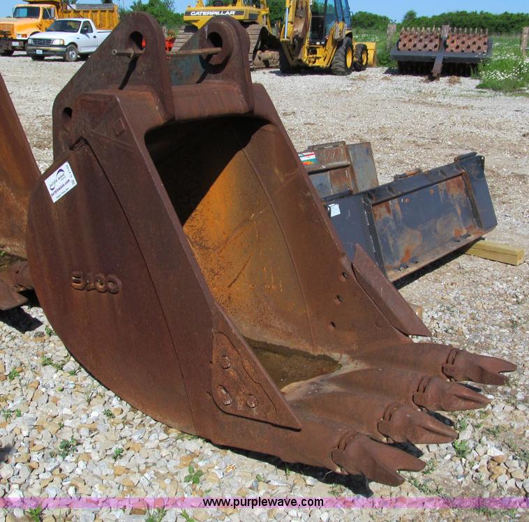 image for item C2122 ESCO 34" bucket