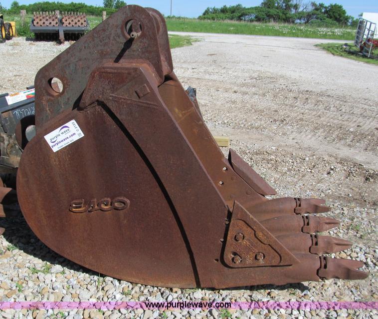image for item C2122 ESCO 34" bucket