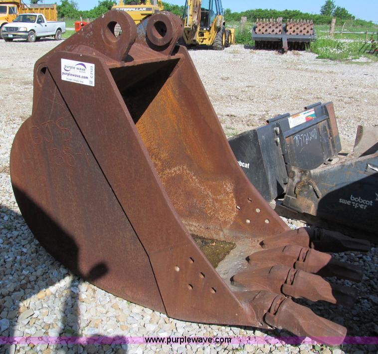 image for item C2123 32" bucket