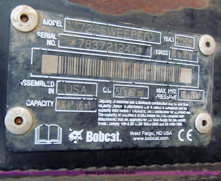 image for item C2124 2008 72" smooth Bobcat skid steer bucket