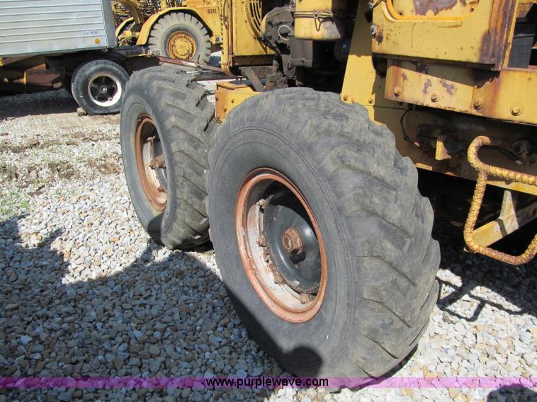 image for item C2129 Galion 118 motor grader