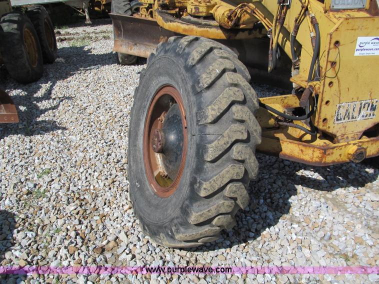 image for item C2129 Galion 118 motor grader