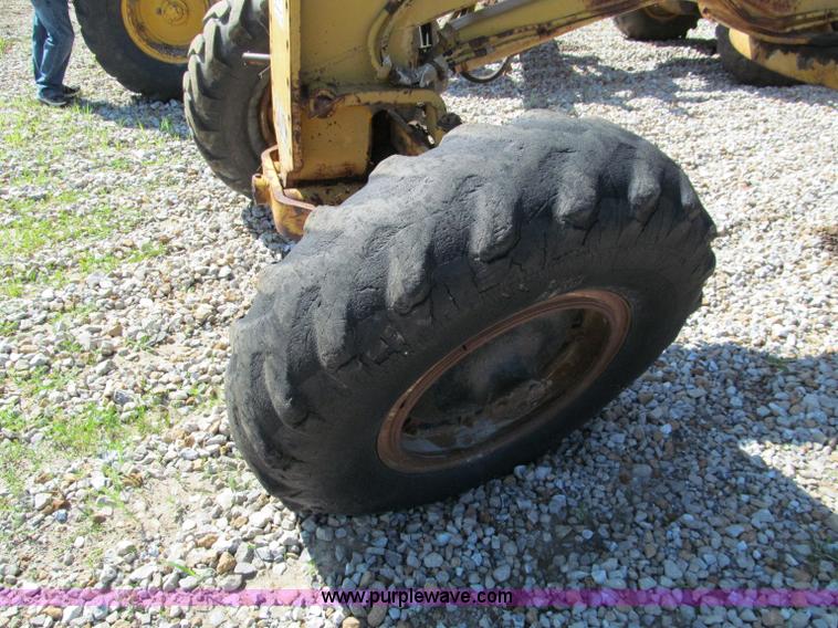 image for item C2129 Galion 118 motor grader