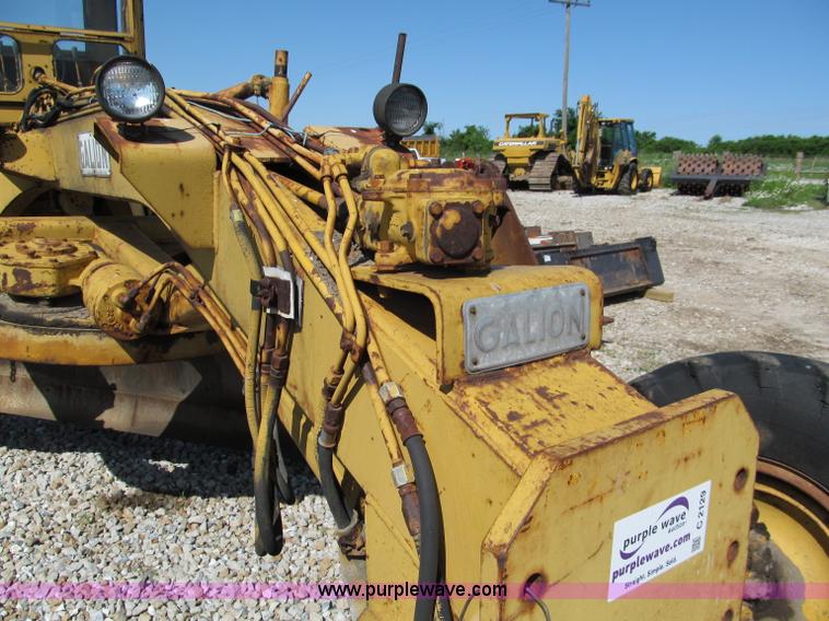 image for item C2129 Galion 118 motor grader