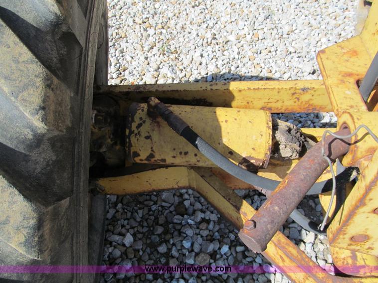 image for item C2129 Galion 118 motor grader