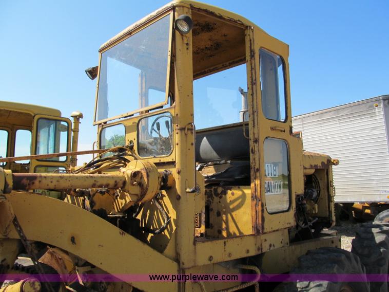 image for item C2129 Galion 118 motor grader
