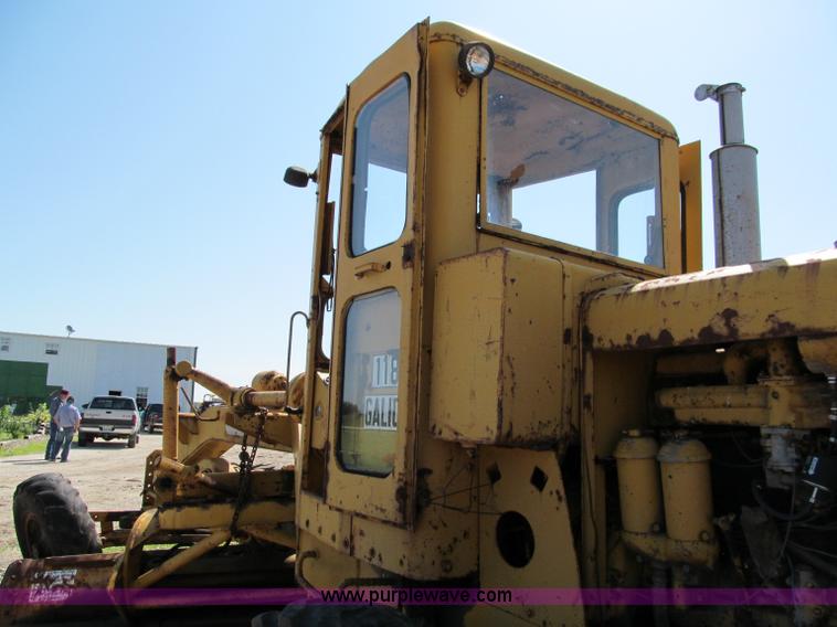 image for item C2129 Galion 118 motor grader