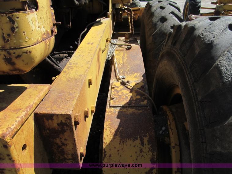image for item C2129 Galion 118 motor grader