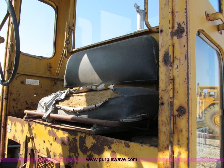 image for item C2129 Galion 118 motor grader