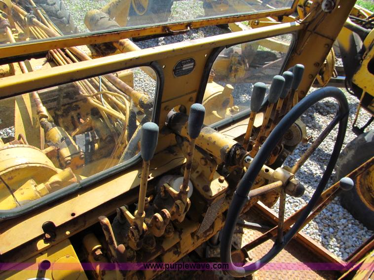 image for item C2129 Galion 118 motor grader