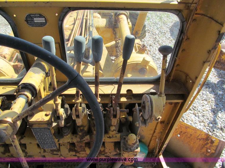 image for item C2129 Galion 118 motor grader