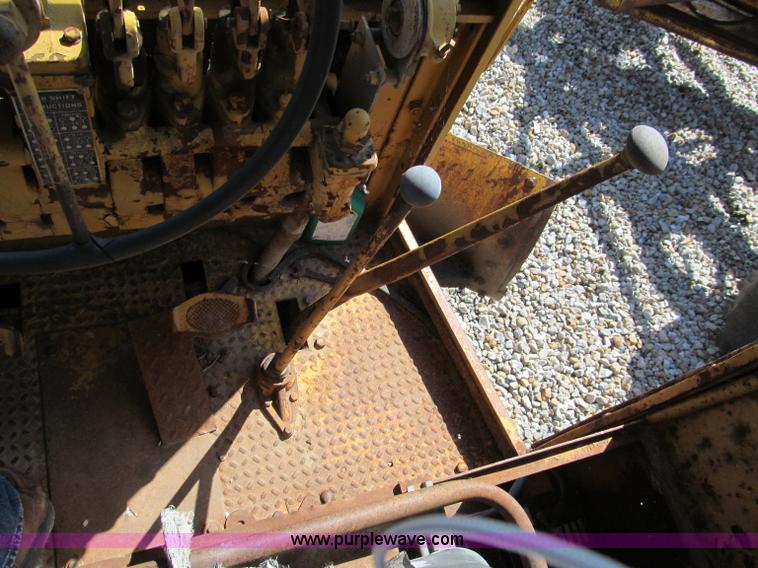 image for item C2129 Galion 118 motor grader