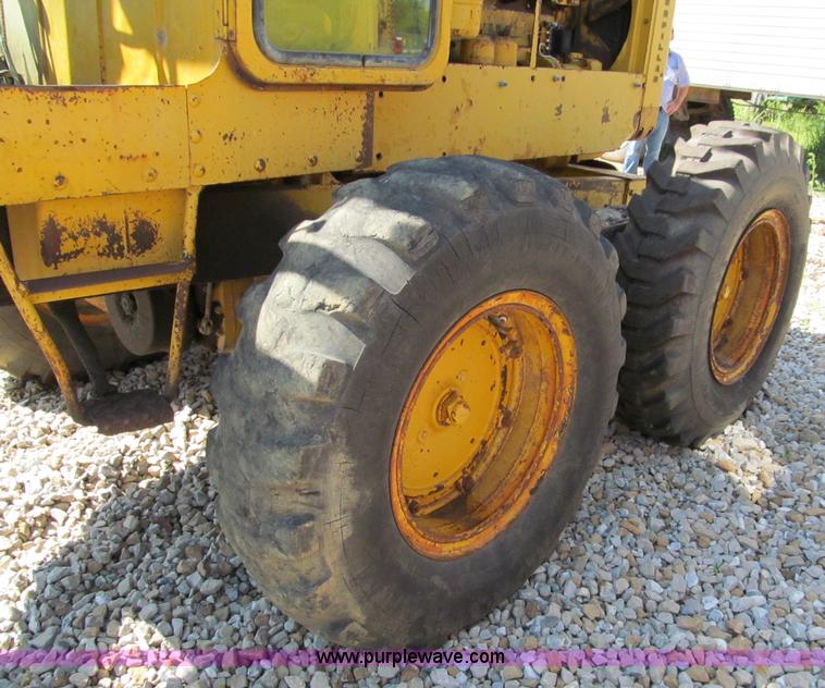 image for item C2130 Caterpillar 12 motor grader