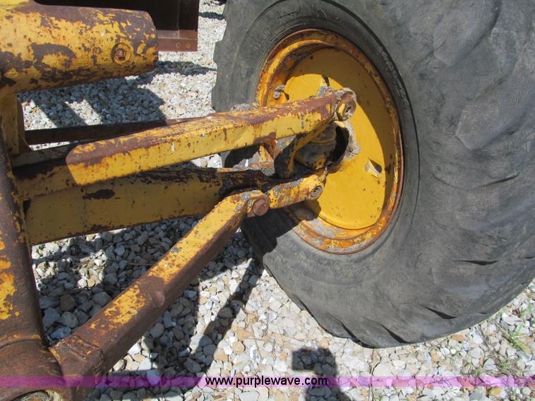 image for item C2130 Caterpillar 12 motor grader