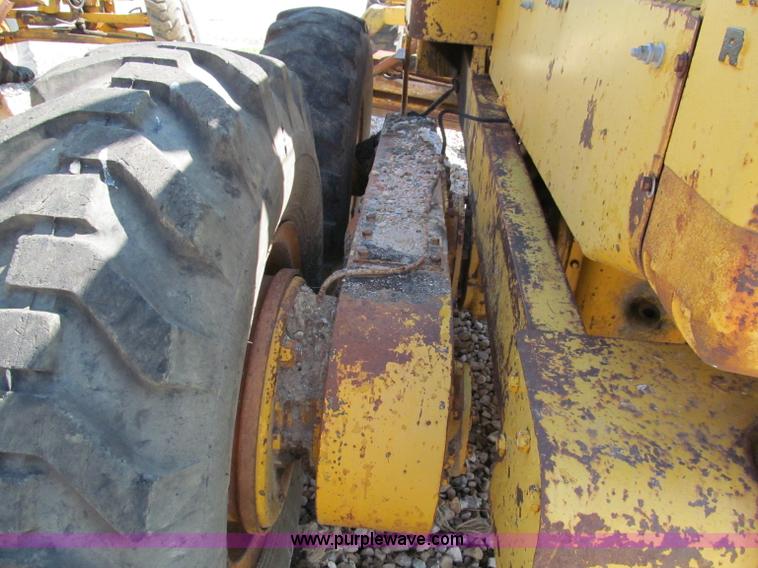 image for item C2130 Caterpillar 12 motor grader