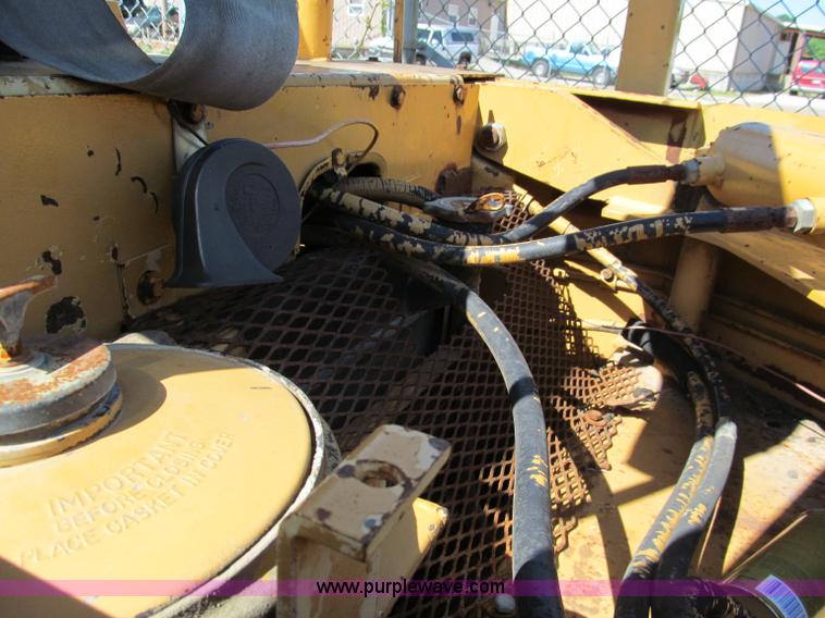 image for item C2135 Dresser 54-6B roller