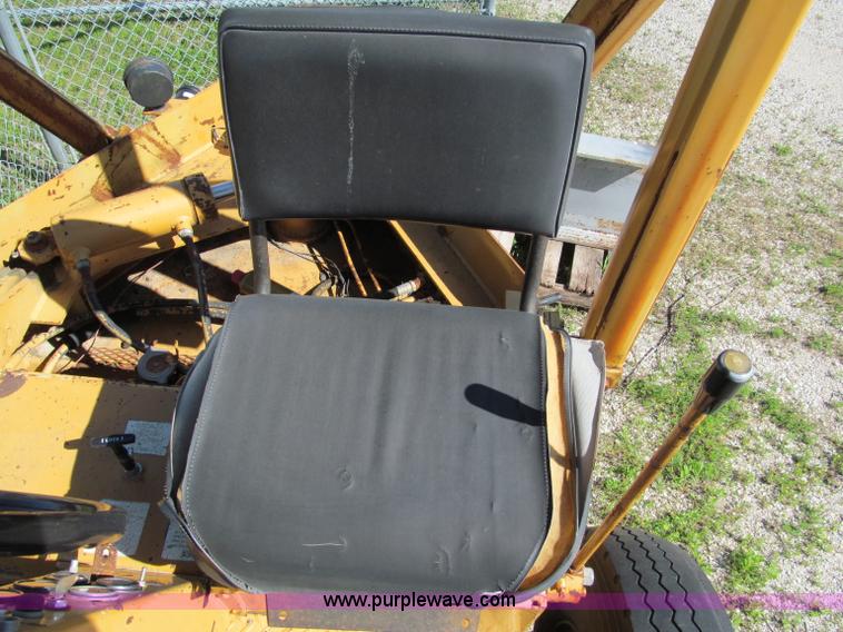 image for item C2135 Dresser 54-6B roller