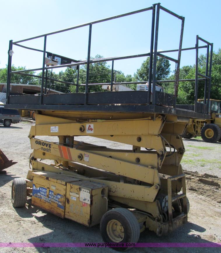 image for item C2143 Grove 3270 electric scissor lift