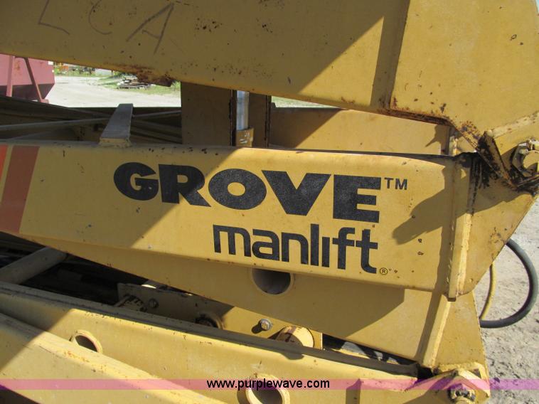 image for item C2143 Grove 3270 electric scissor lift
