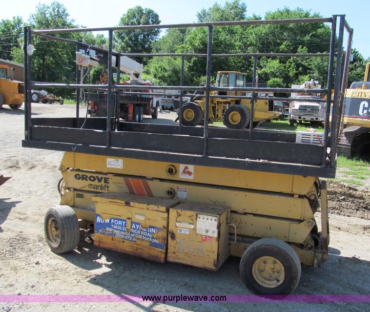 image for item C2143 Grove 3270 electric scissor lift