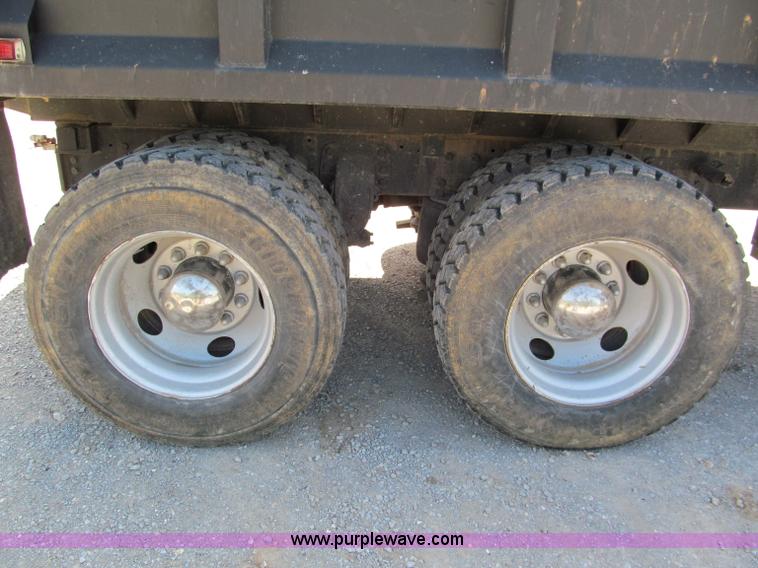 image for item C2502 1994 Ford Aero Max L9000 dump truck