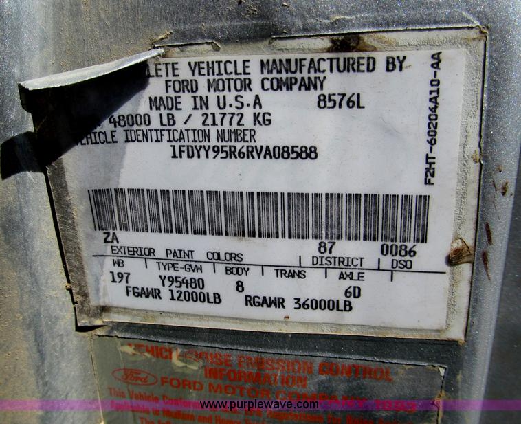 image for item C2502 1994 Ford Aero Max L9000 dump truck