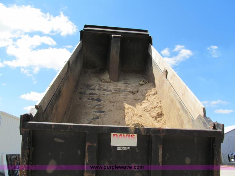 image for item C2502 1994 Ford Aero Max L9000 dump truck