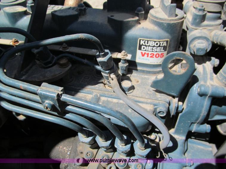 image for item C2503 Corniver CT40S articulating vibratory pad foot roller