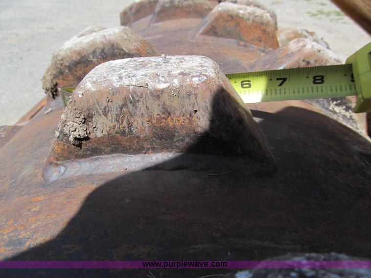 image for item C2503 Corniver CT40S articulating vibratory pad foot roller