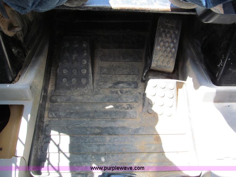 image for item C2504 2008 Caterpillar 279C track skid steer