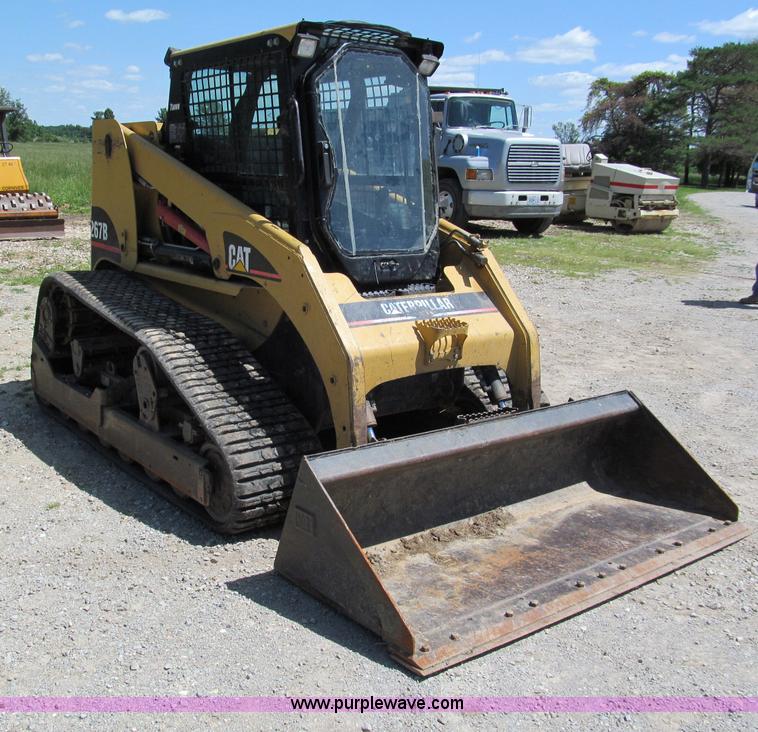 image for item C2506 2005 Caterpillar 267B track skid steer