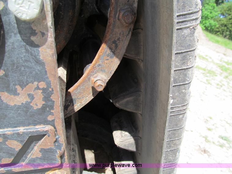 image for item C2506 2005 Caterpillar 267B track skid steer