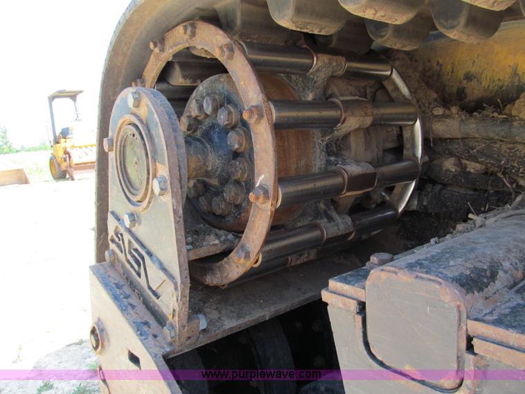 image for item C2506 2005 Caterpillar 267B track skid steer