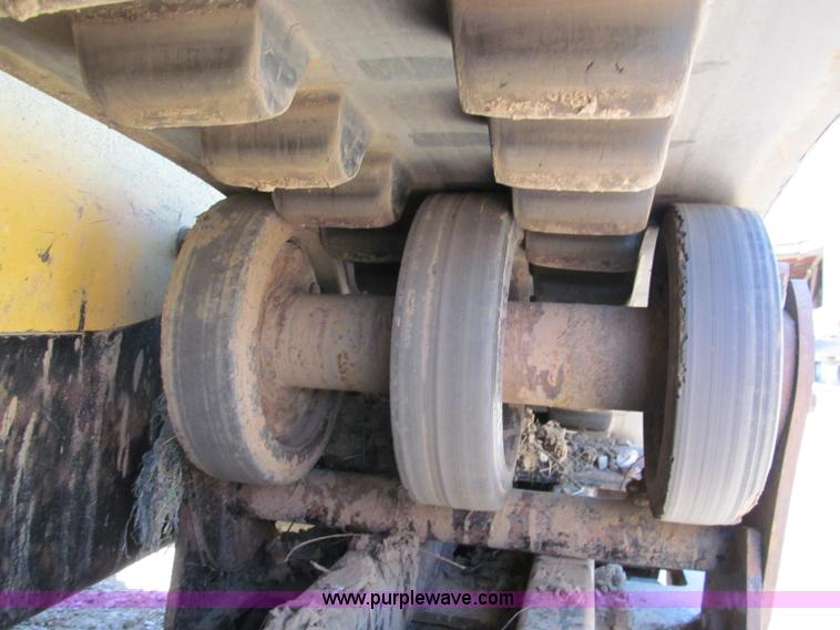 image for item C2506 2005 Caterpillar 267B track skid steer