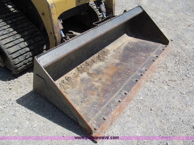 image for item C2506 2005 Caterpillar 267B track skid steer