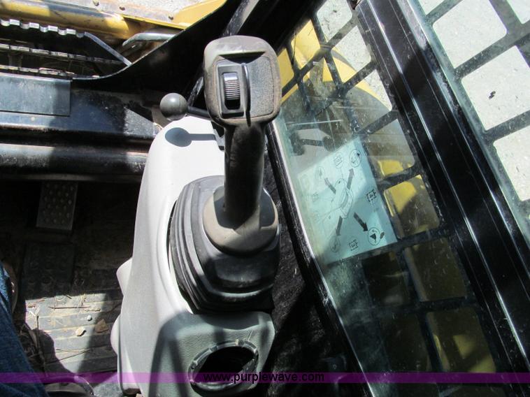 image for item C2506 2005 Caterpillar 267B track skid steer