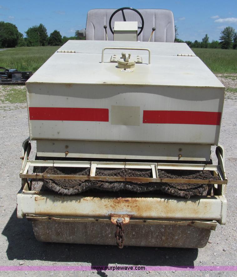 image for item C2507 1987 Rexworks SP400 vibratory articulating double drum roller