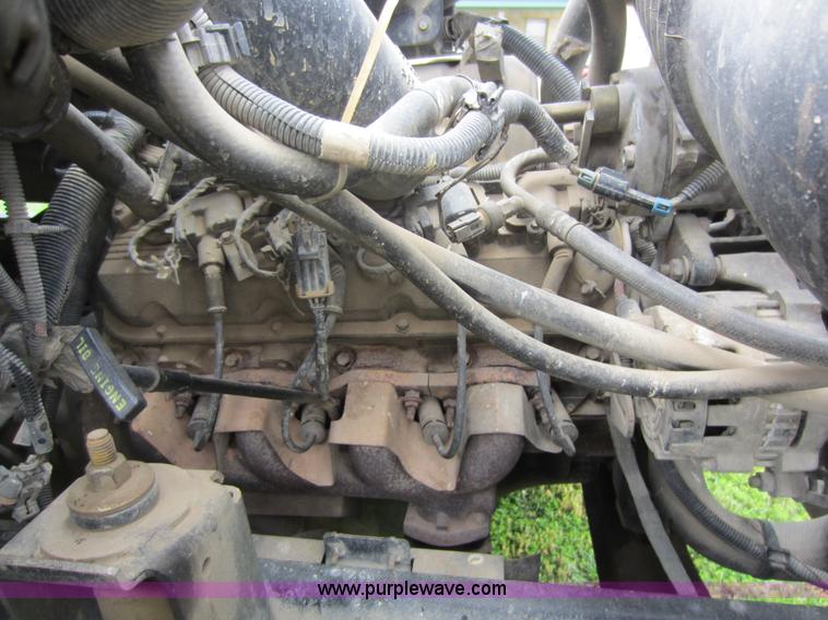 image for item C5487 2000 Chevrolet C6500 dump truck