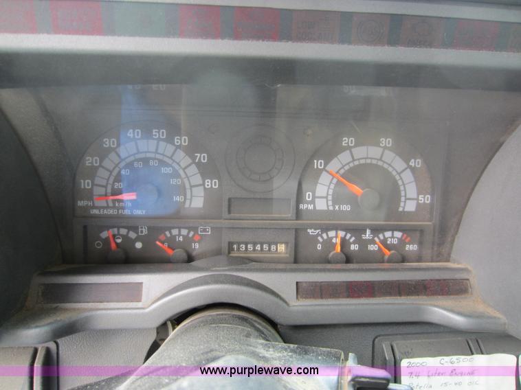 image for item C5487 2000 Chevrolet C6500 dump truck