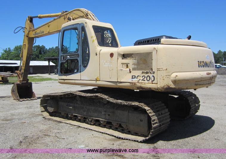 image for item C5500 Komatsu PC200-6 excavator
