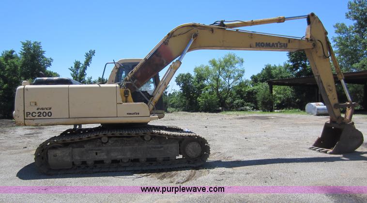image for item C5500 Komatsu PC200-6 excavator