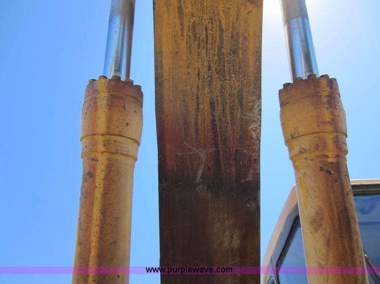 image for item C5500 Komatsu PC200-6 excavator